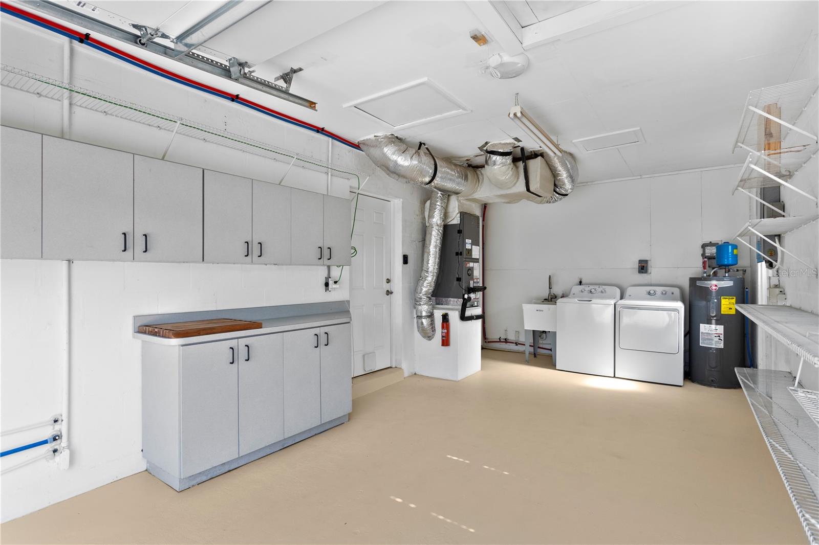 MEADOW LAWN 8TH ADD - Residential