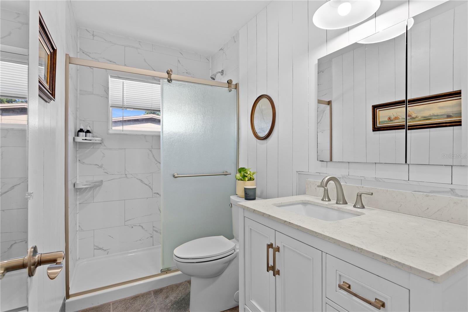 MEADOW LAWN 8TH ADD - Residential