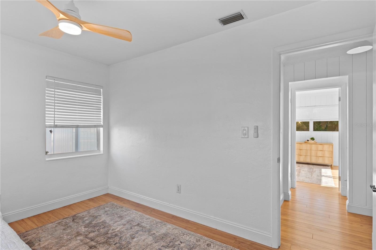 MEADOW LAWN 8TH ADD - Residential