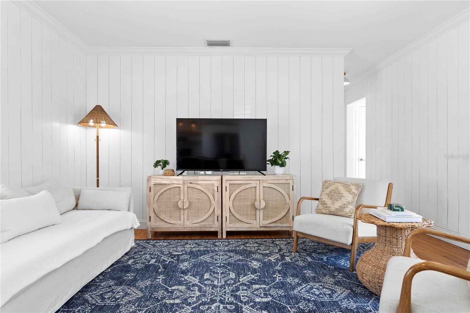 MEADOW LAWN 8TH ADD - Residential