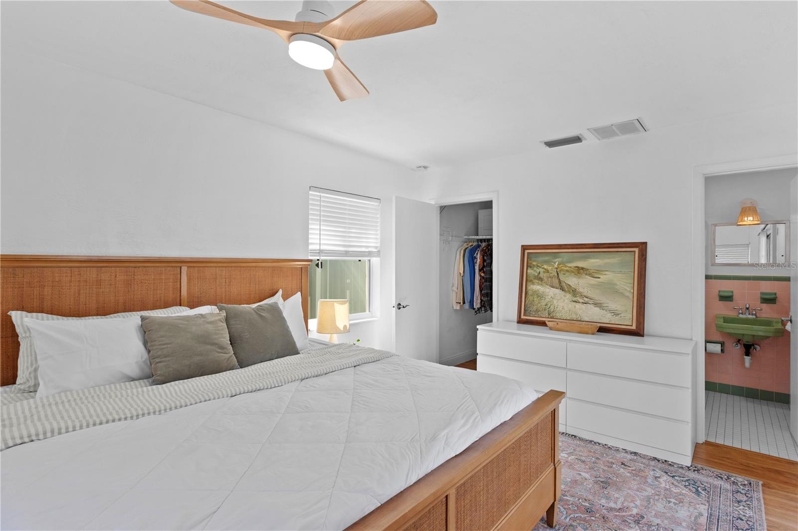 MEADOW LAWN 8TH ADD - Residential