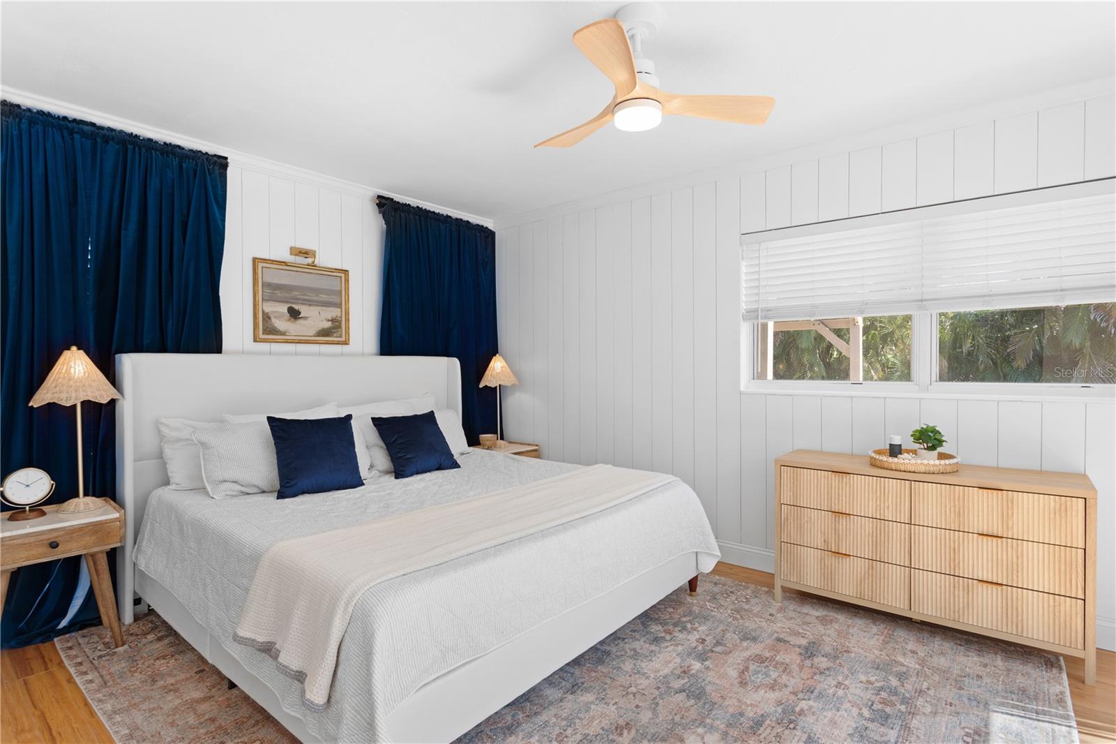 MEADOW LAWN 8TH ADD - Residential