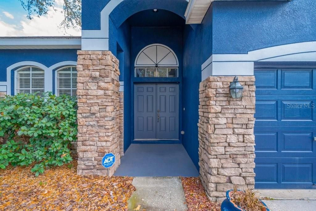 Photo of 16315 Bridgelawn Avenue, Lithia, FL 33547 (MLS # TB8480696)