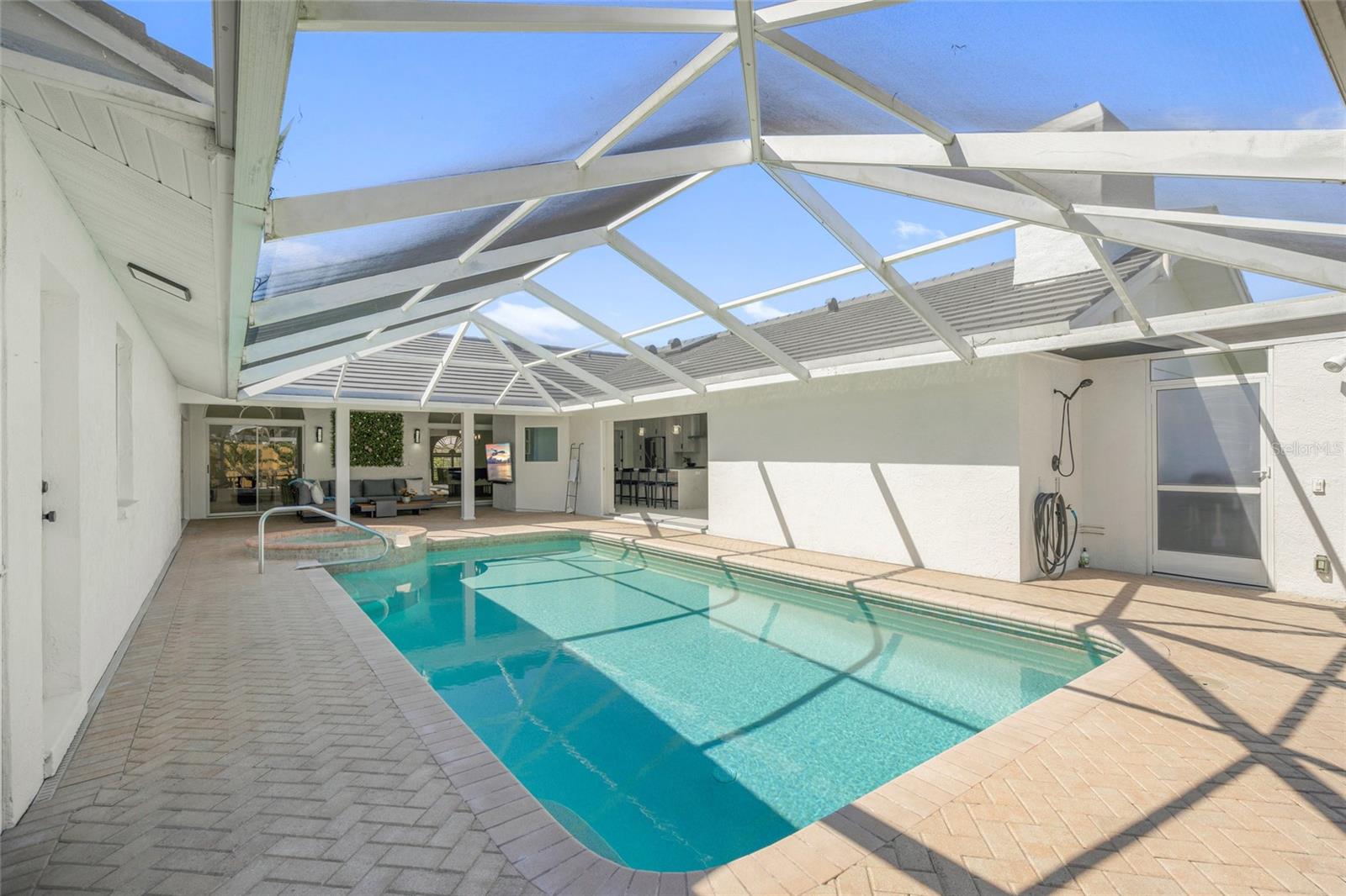 SOUTHBAY YACHT & RACQUET CLUB - Residential