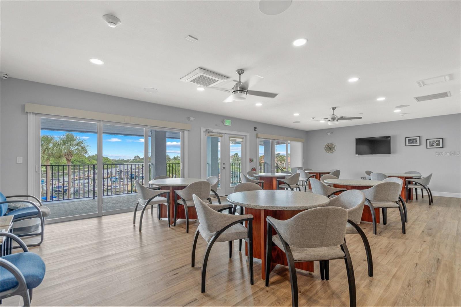 SOUTHBAY YACHT & RACQUET CLUB - Residential