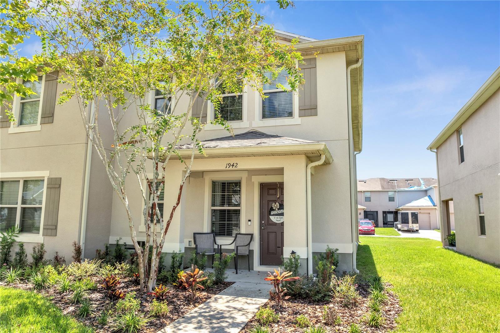 Beautiful Corner Townhome boasting 3 bedrooms and 2 1/2 bathrooms. Amazing Upgrades and community.