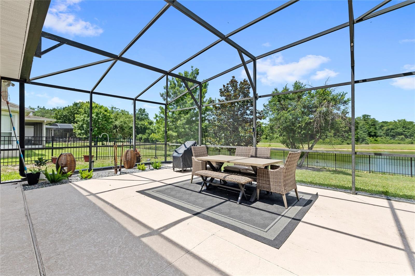 FORESTBROOKE PH 01 Q - Residential