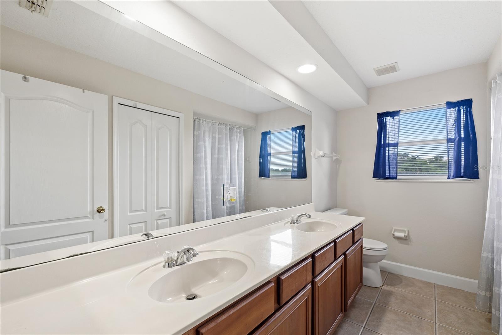 FORESTBROOKE PH 01 Q - Residential