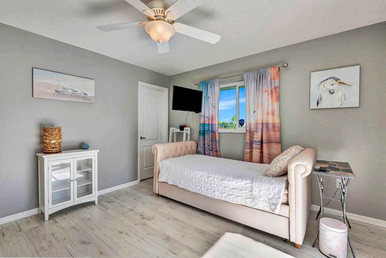 LAKE OF THE WOODS - Residential