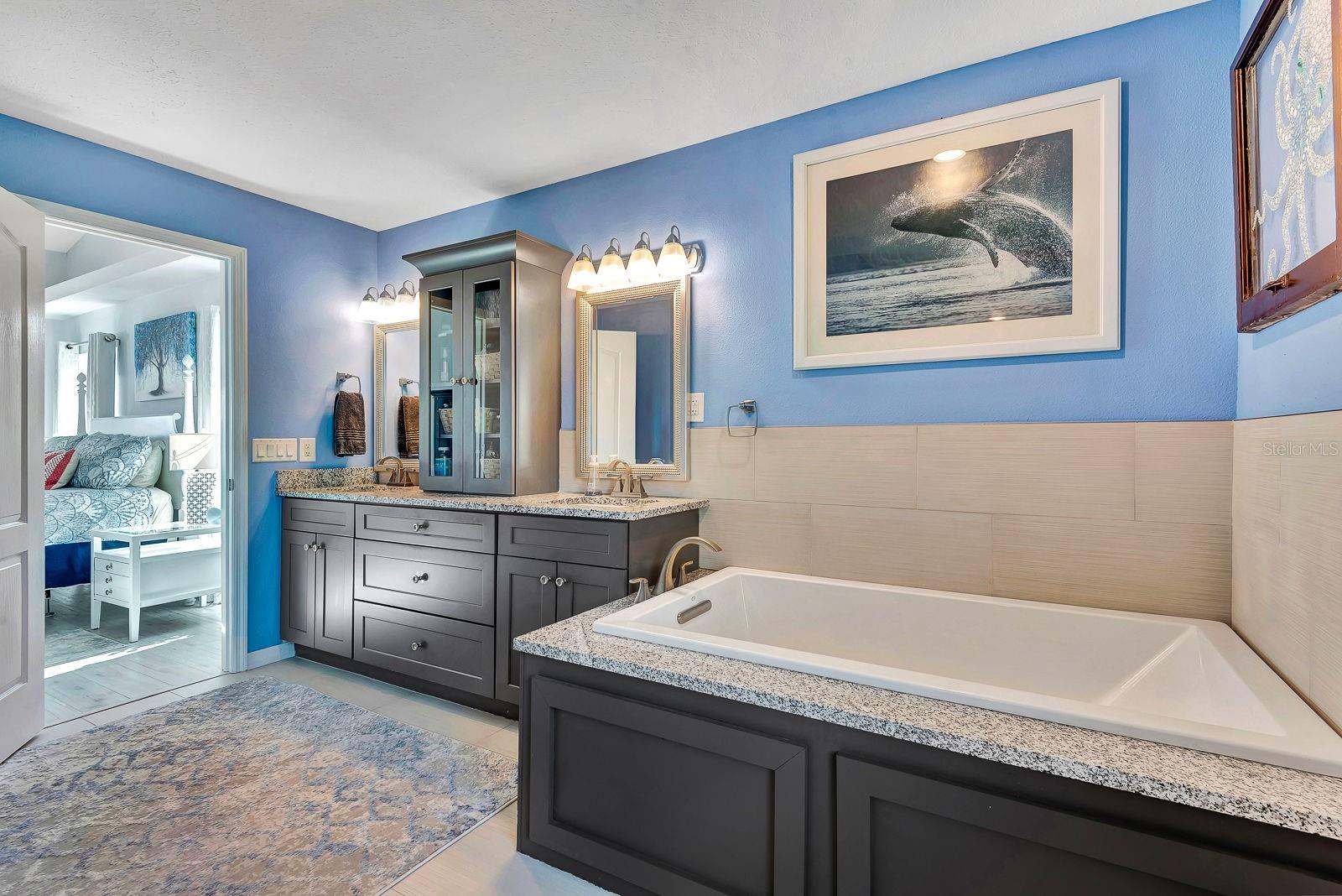 LAKE OF THE WOODS - Residential