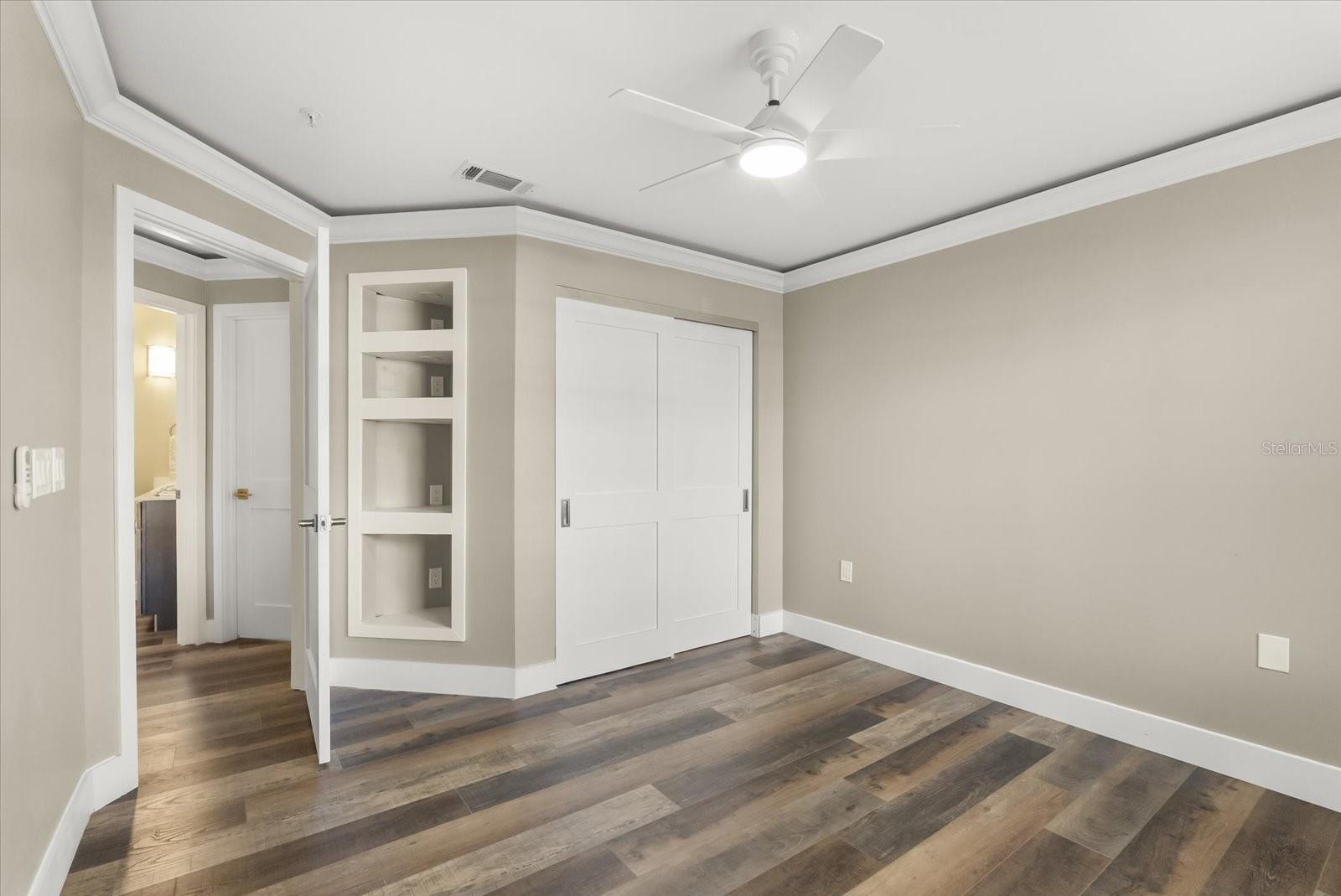 VILLAS AT LAKESIDE A CONDO - Residential