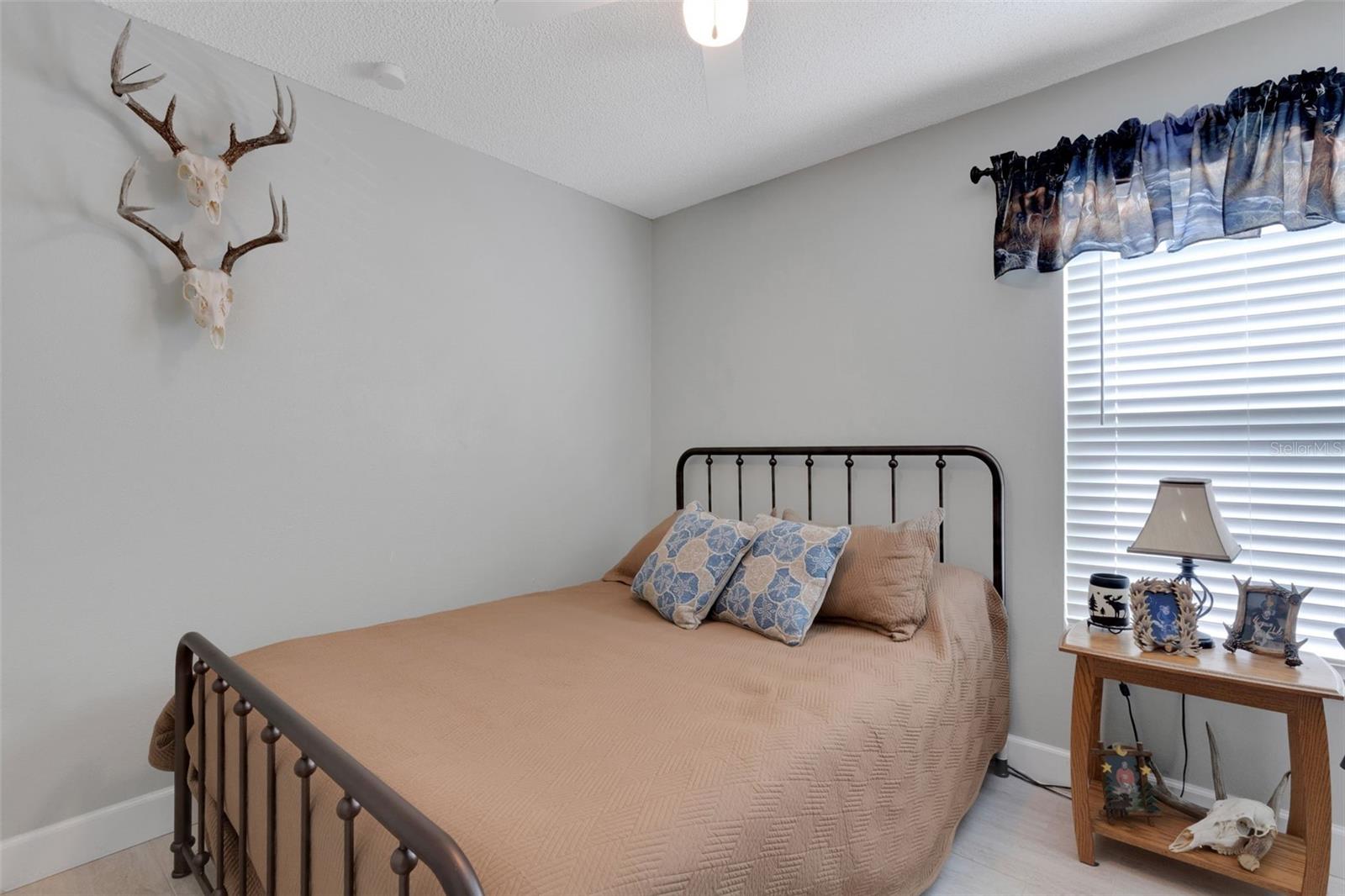 MIRROR LAKE SEC 3 - Residential
