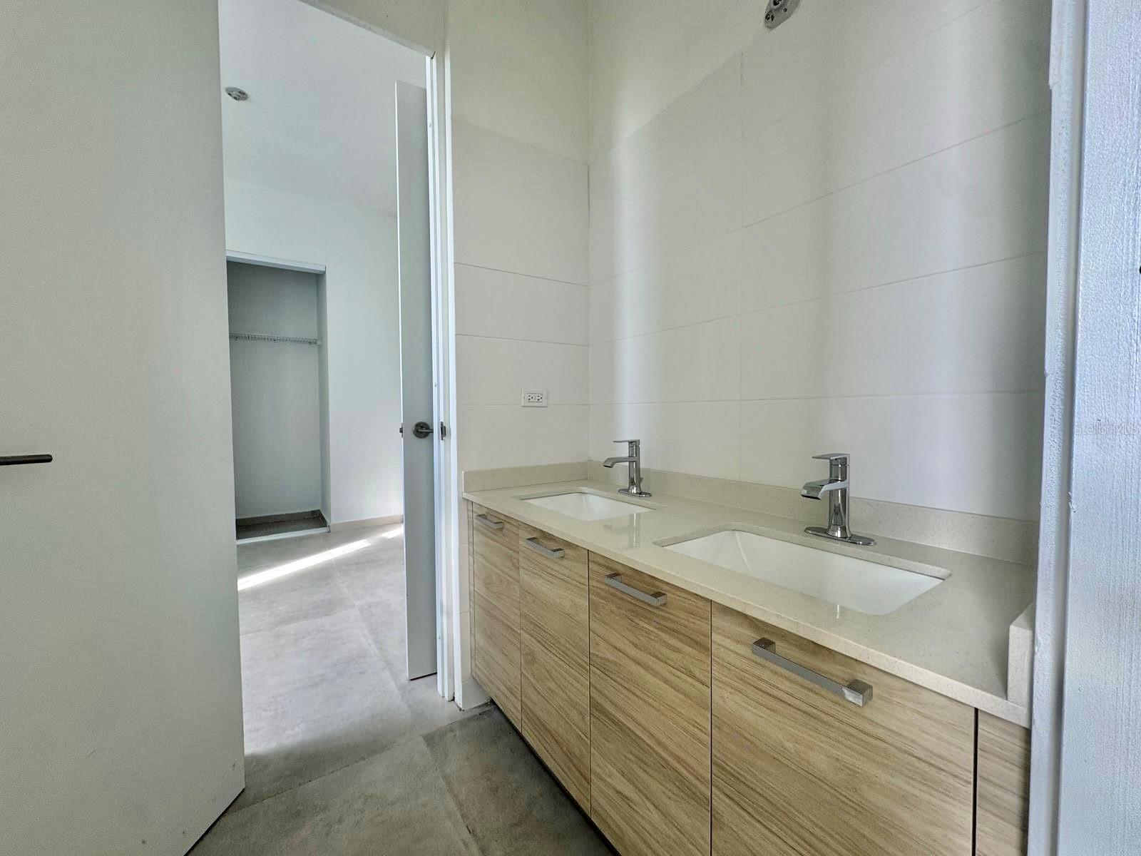 D’ COVE - Residential