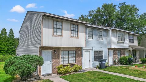 A home in LAKELAND