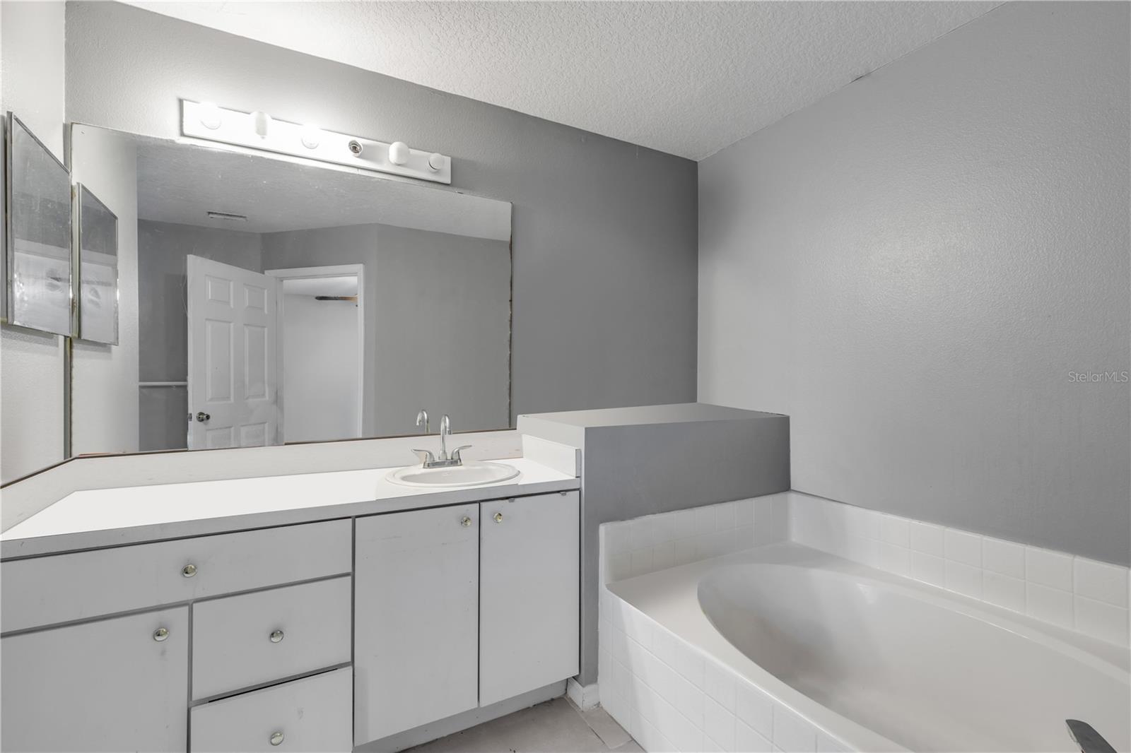 DELTONA LAKES UNIT 42 - Residential