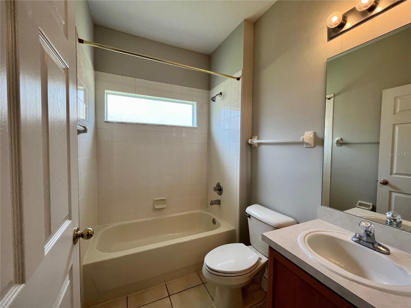 WOODLAND LAKES - Residential Lease