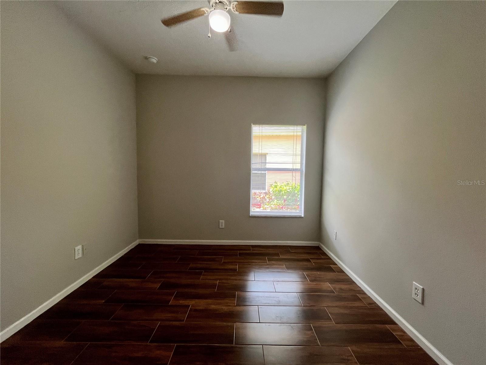 WOODLAND LAKES - Residential Lease