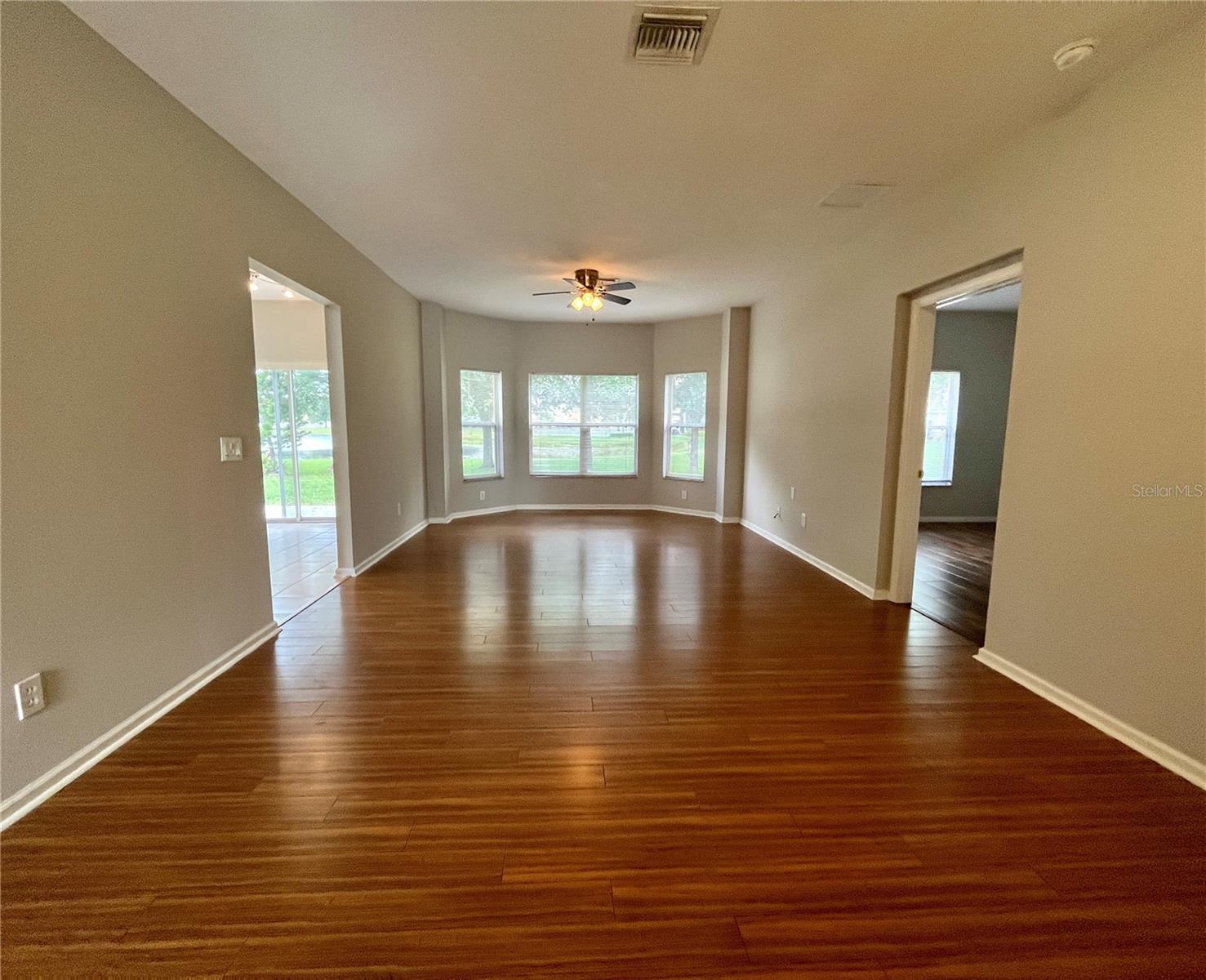 WOODLAND LAKES - Residential Lease