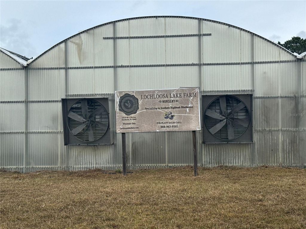 Photo of 21665 SE 177th Avenue, Hawthorne, FL 32640 (MLS # OM715778)