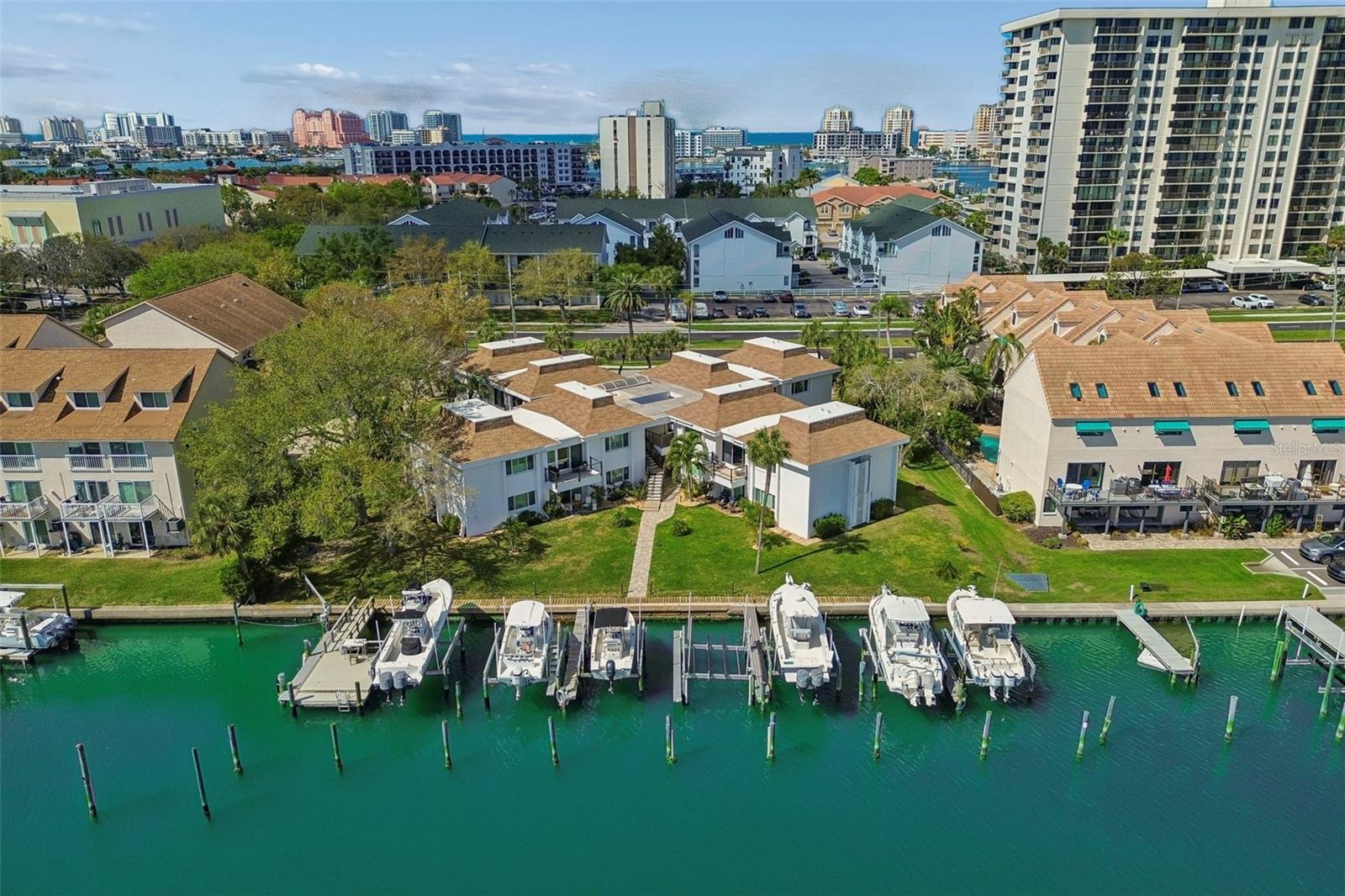 BAY ISLAND CONDO ISLAND ESTATES - Residential