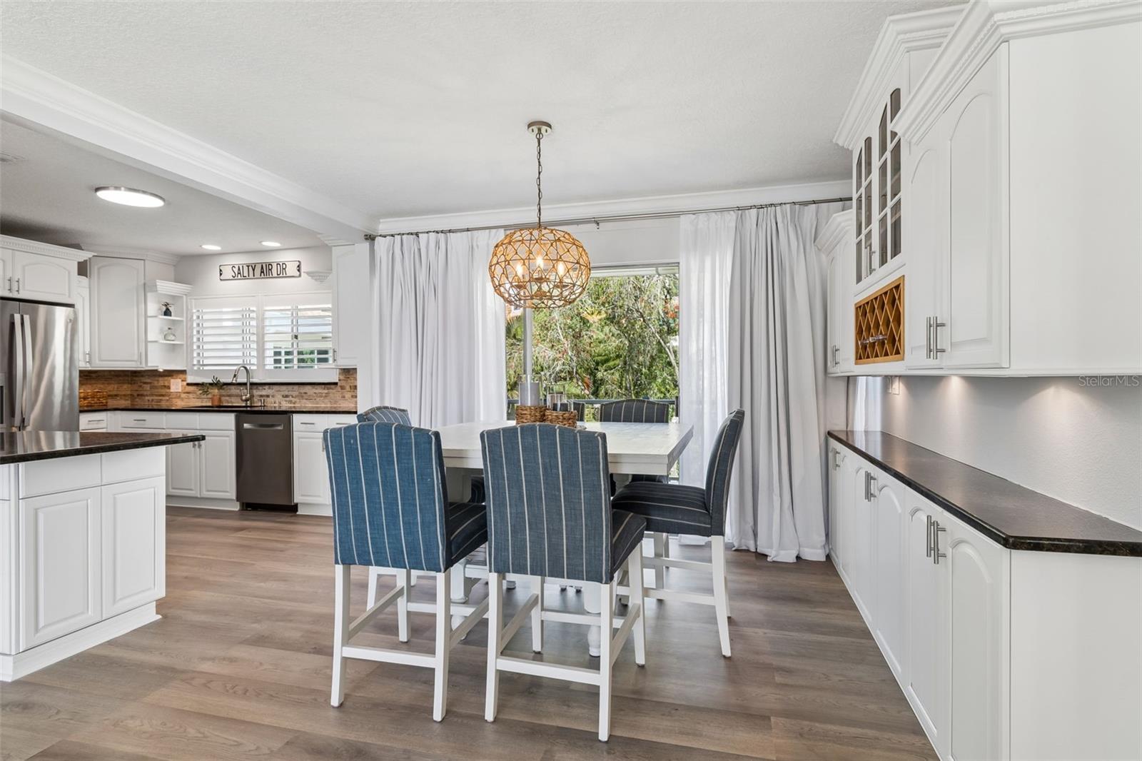 BAY ISLAND CONDO ISLAND ESTATES - Residential