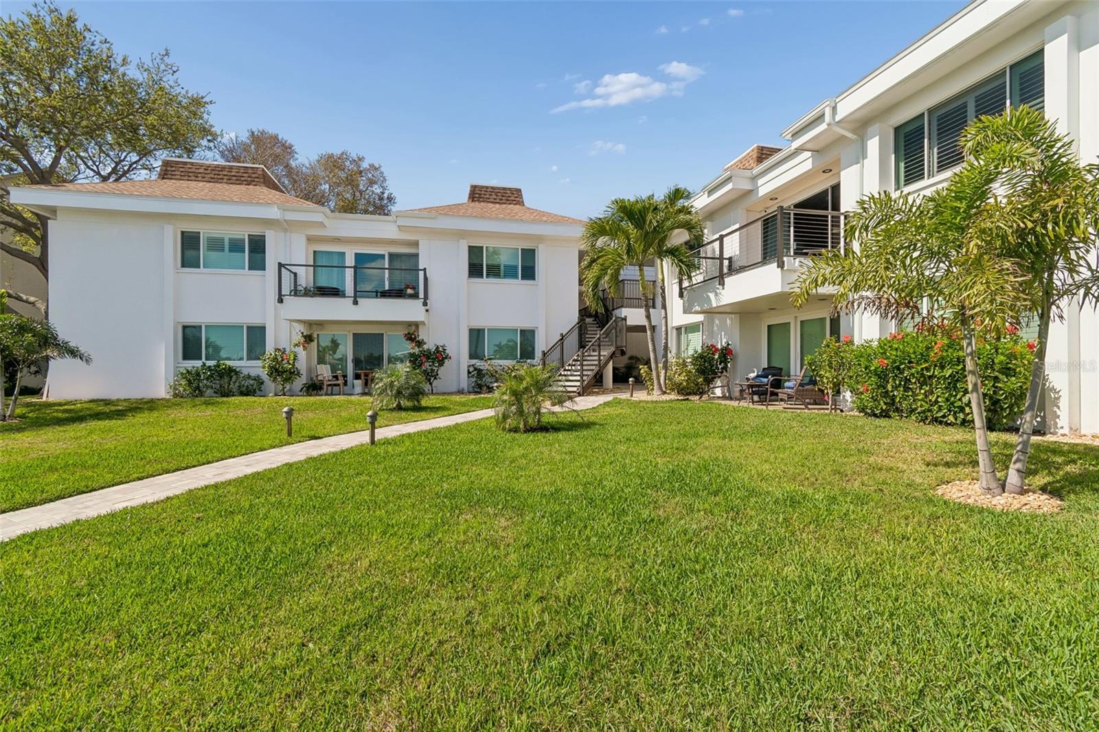 BAY ISLAND CONDO ISLAND ESTATES - Residential