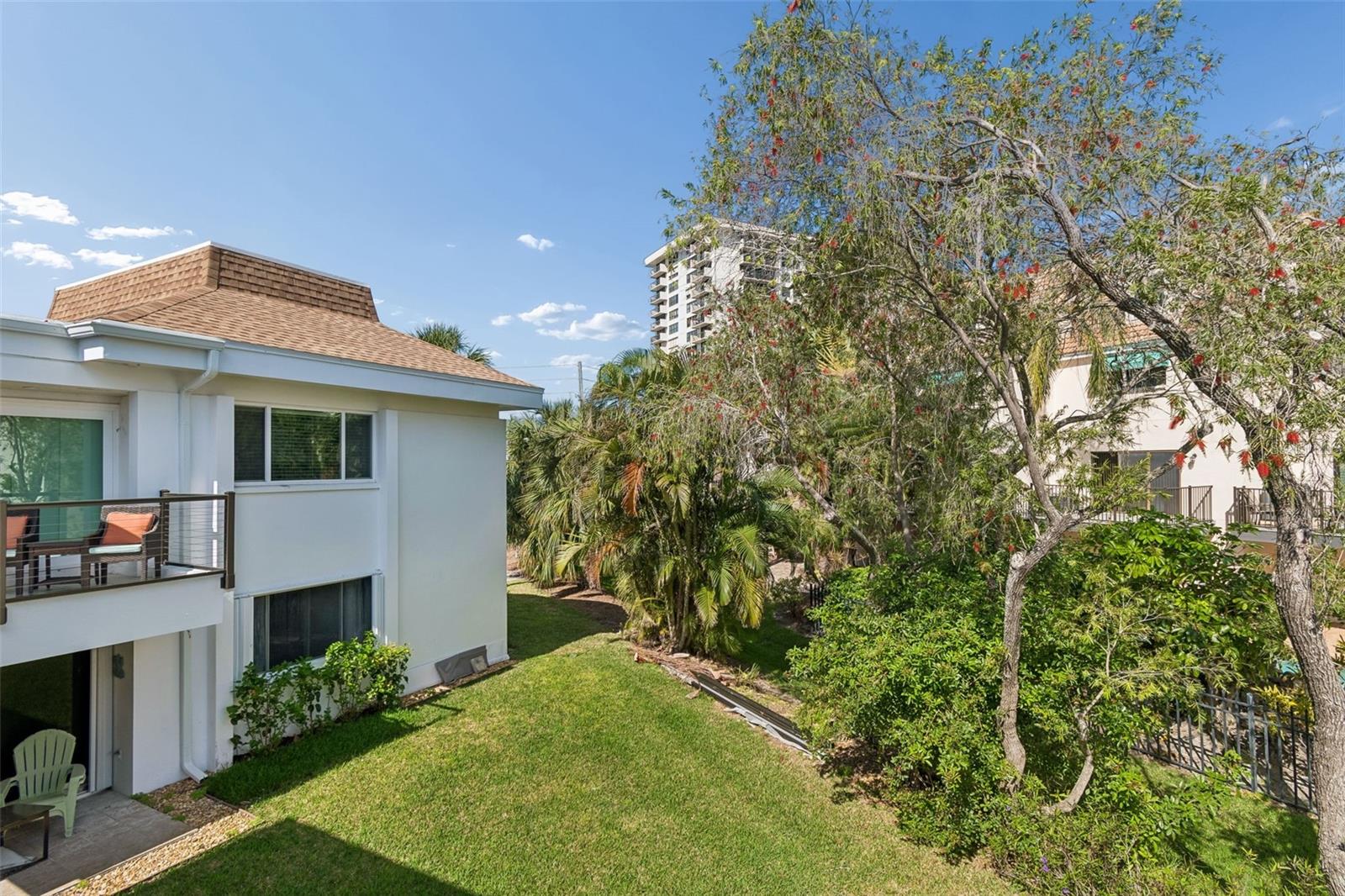 BAY ISLAND CONDO ISLAND ESTATES - Residential