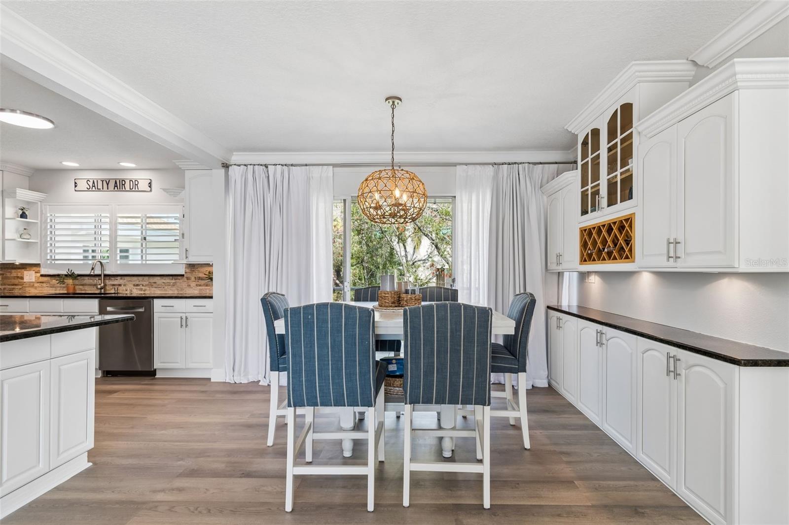 BAY ISLAND CONDO ISLAND ESTATES - Residential