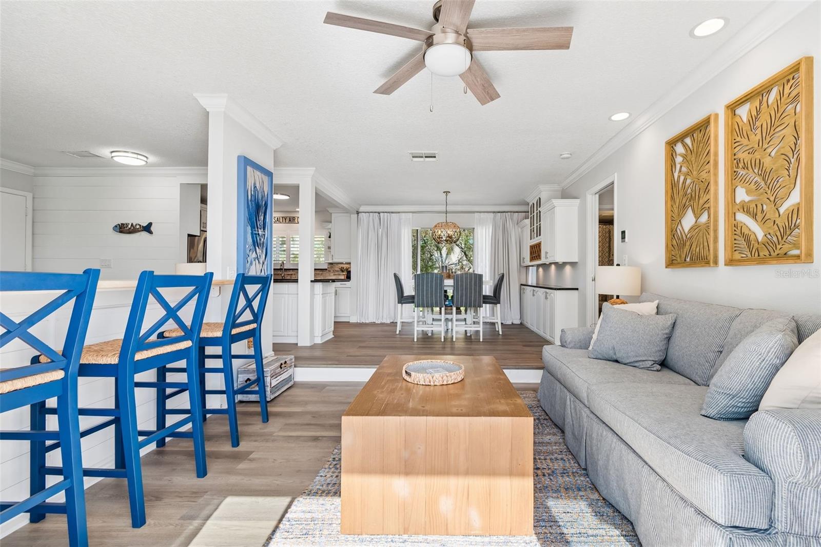 BAY ISLAND CONDO ISLAND ESTATES - Residential