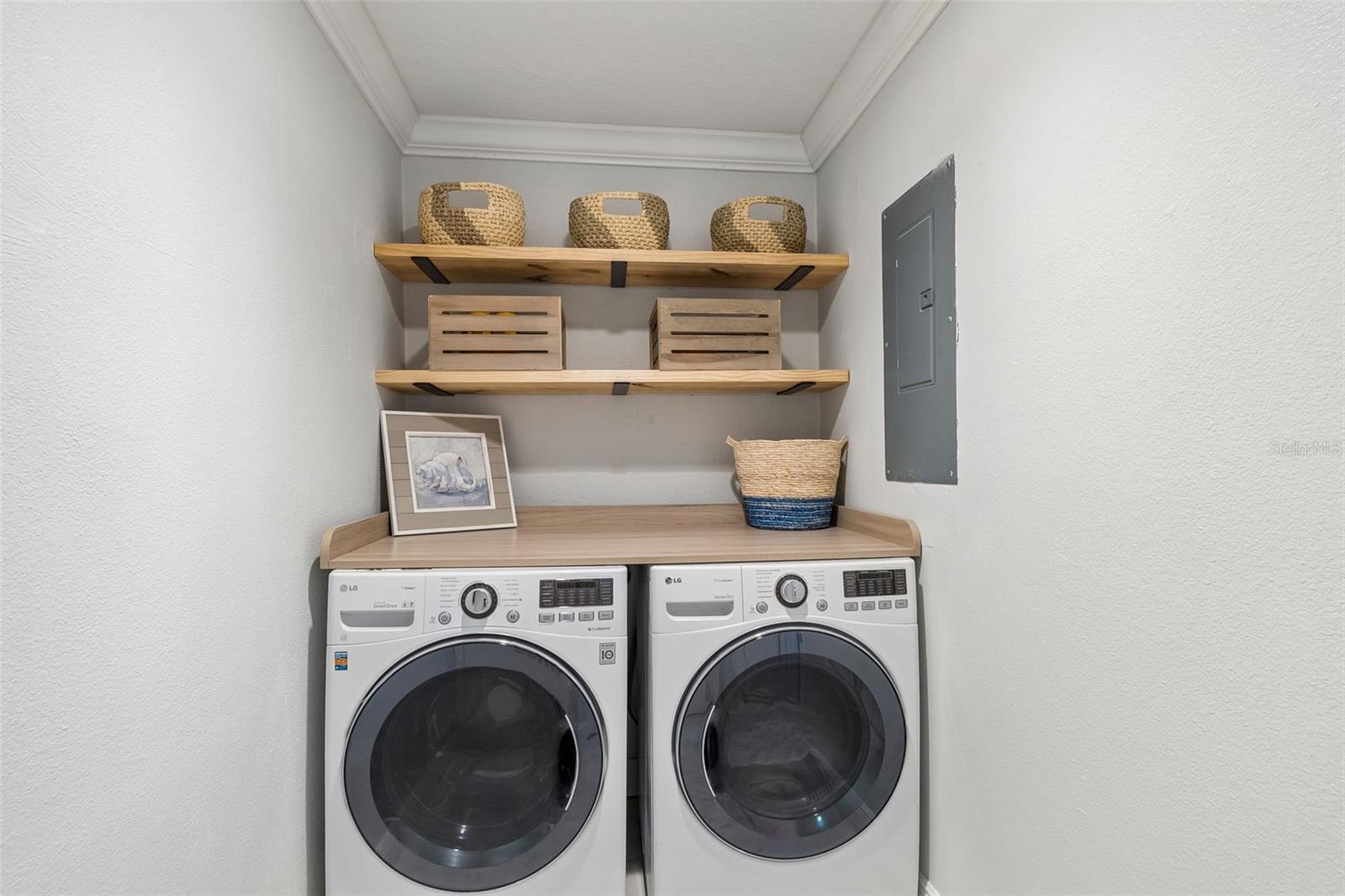 BAY ISLAND CONDO ISLAND ESTATES - Residential