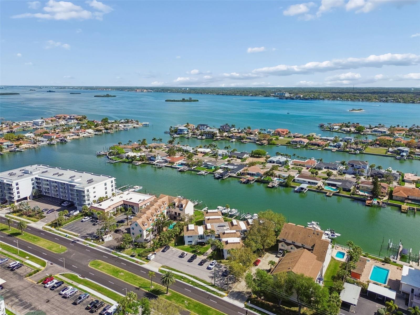 BAY ISLAND CONDO ISLAND ESTATES - Residential