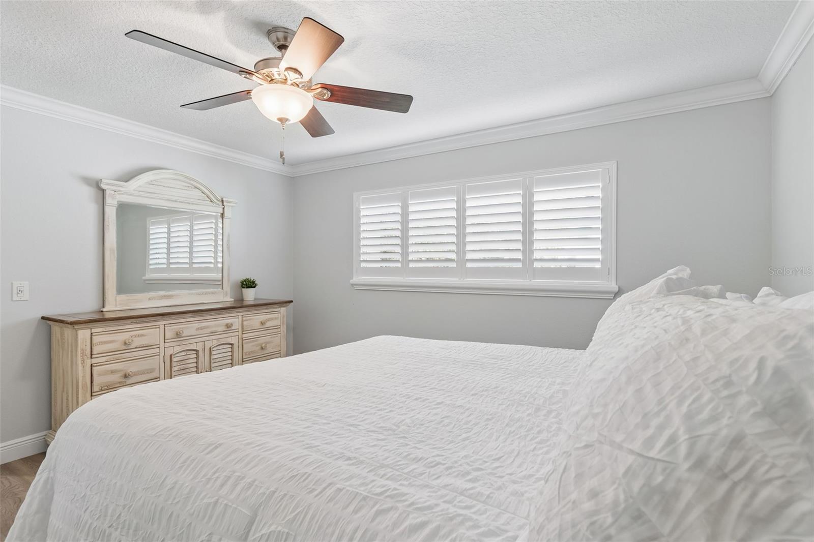 BAY ISLAND CONDO ISLAND ESTATES - Residential