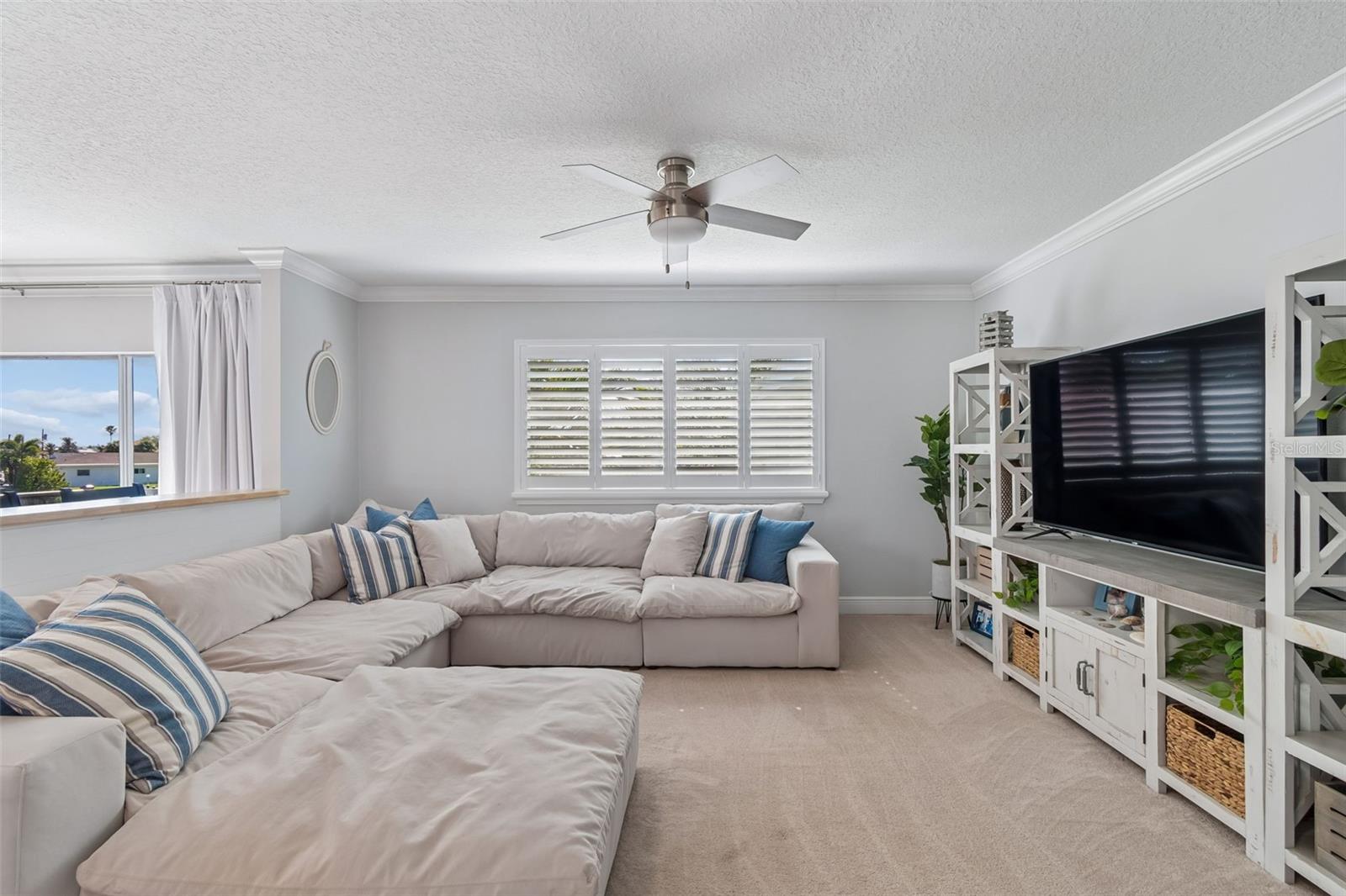 BAY ISLAND CONDO ISLAND ESTATES - Residential