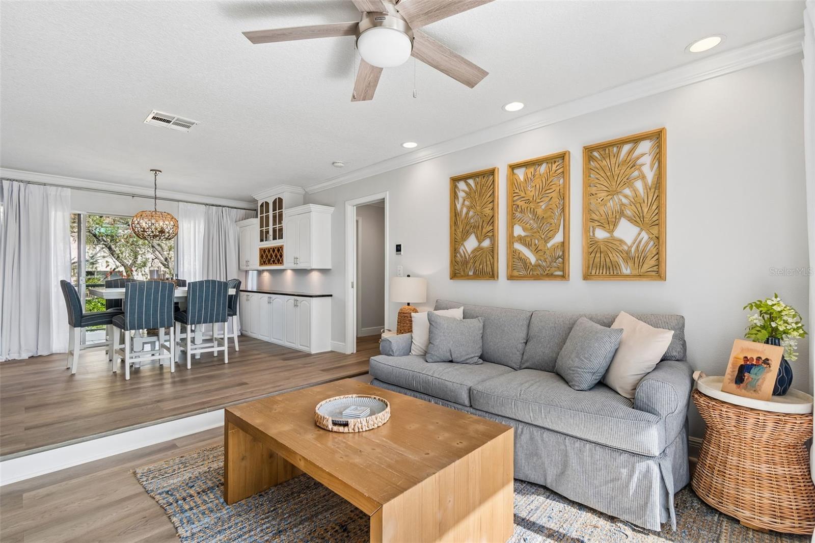 BAY ISLAND CONDO ISLAND ESTATES - Residential