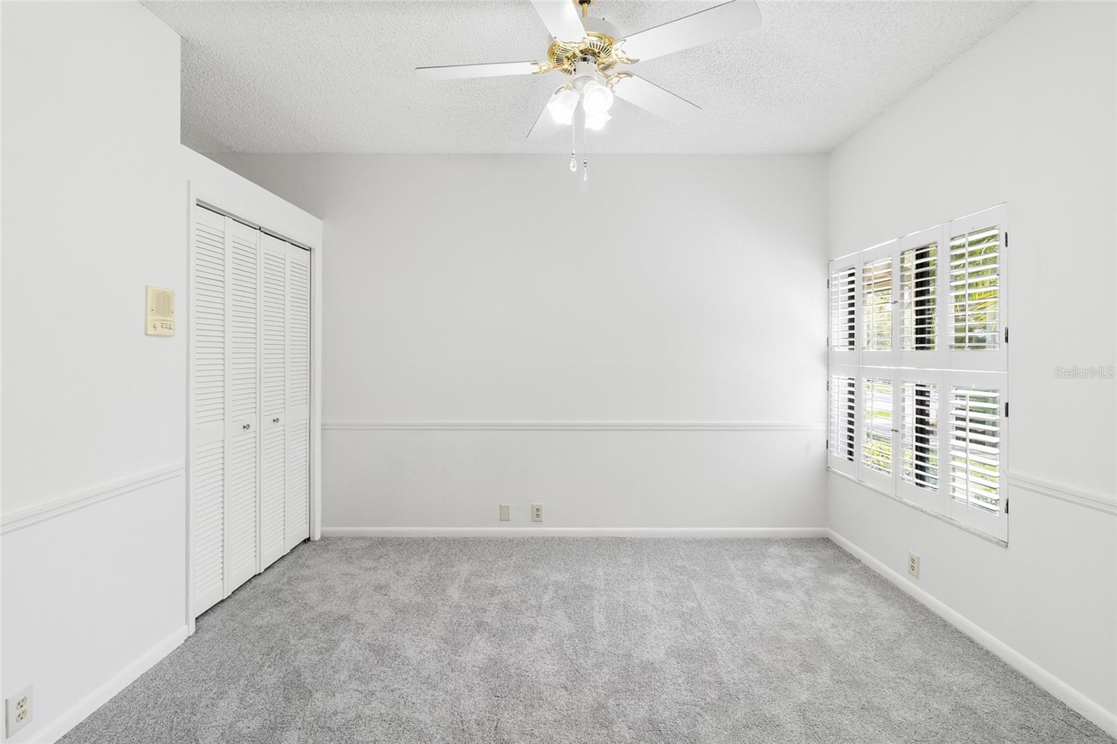 LANDMARK OAKS CONDO - Residential