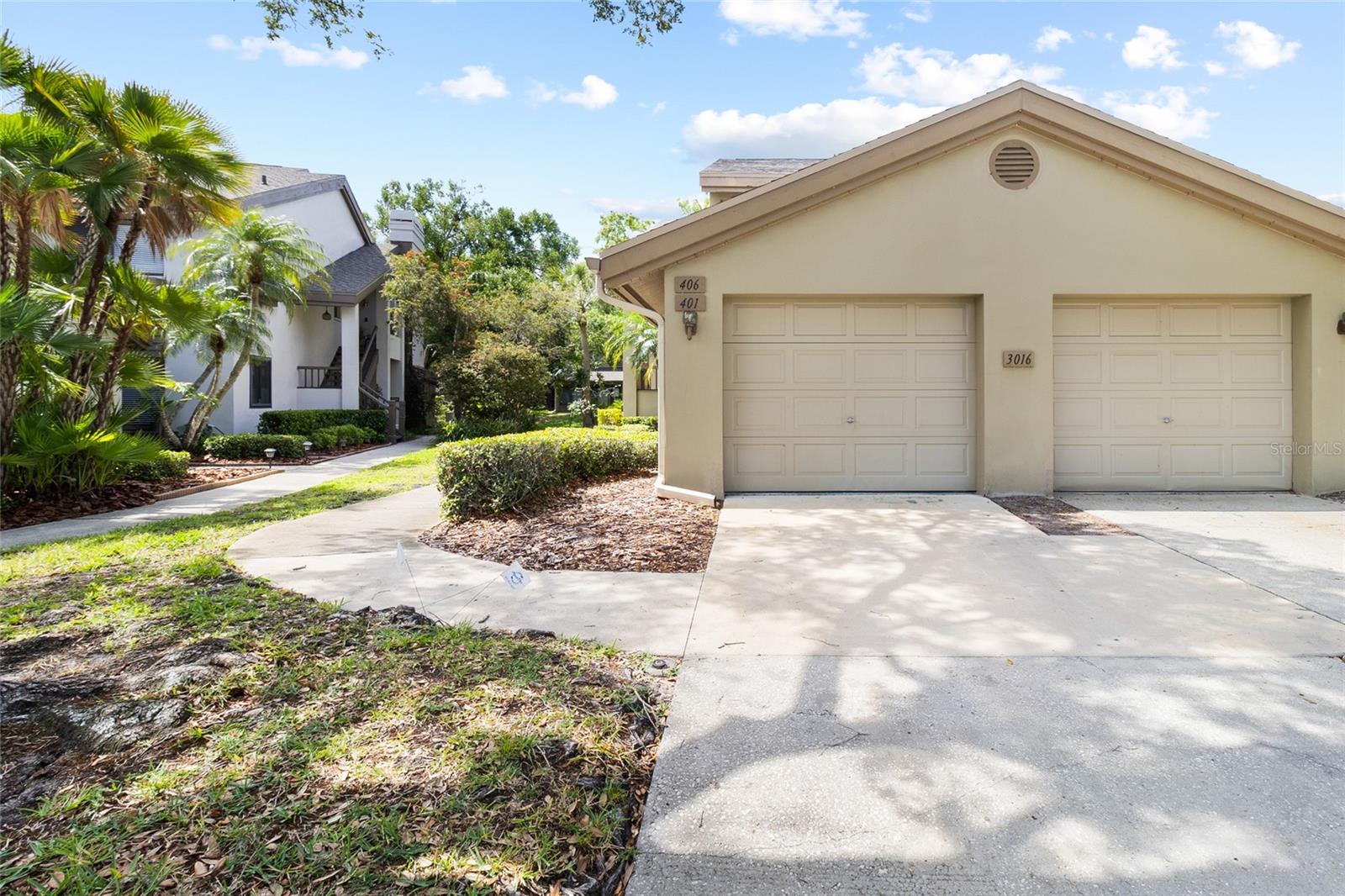LANDMARK OAKS CONDO - Residential