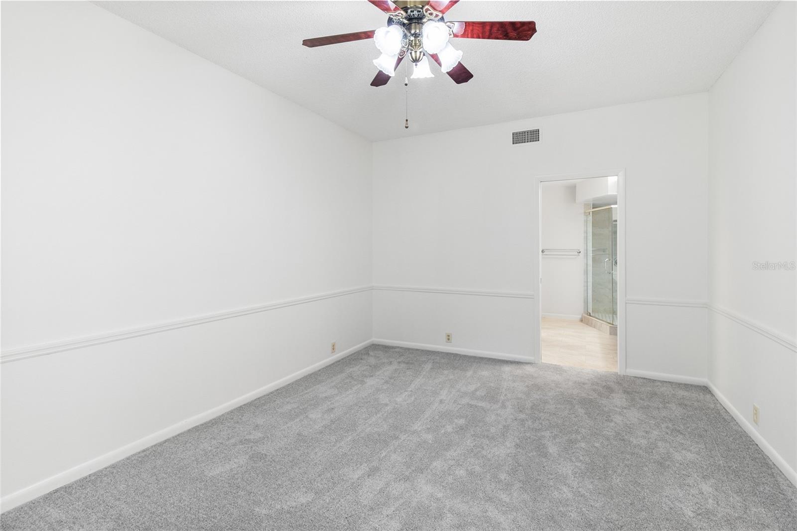 LANDMARK OAKS CONDO - Residential
