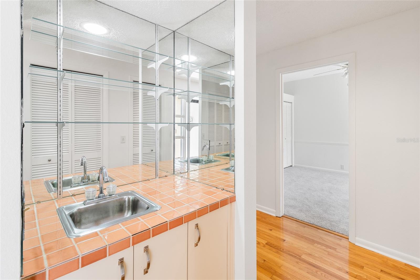LANDMARK OAKS CONDO - Residential