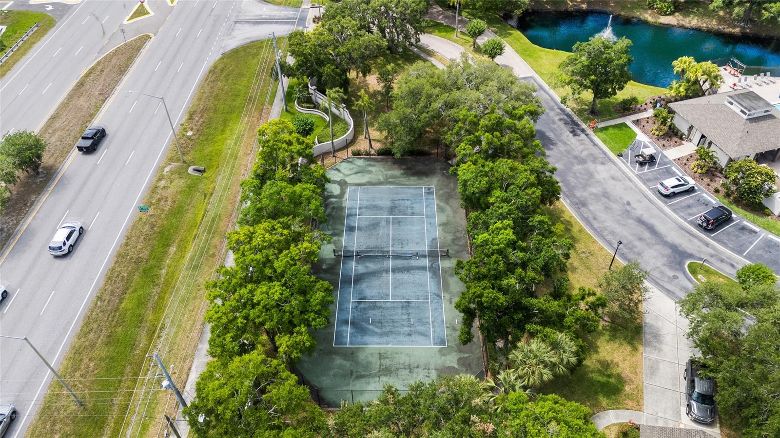 LANDMARK OAKS CONDO - Residential