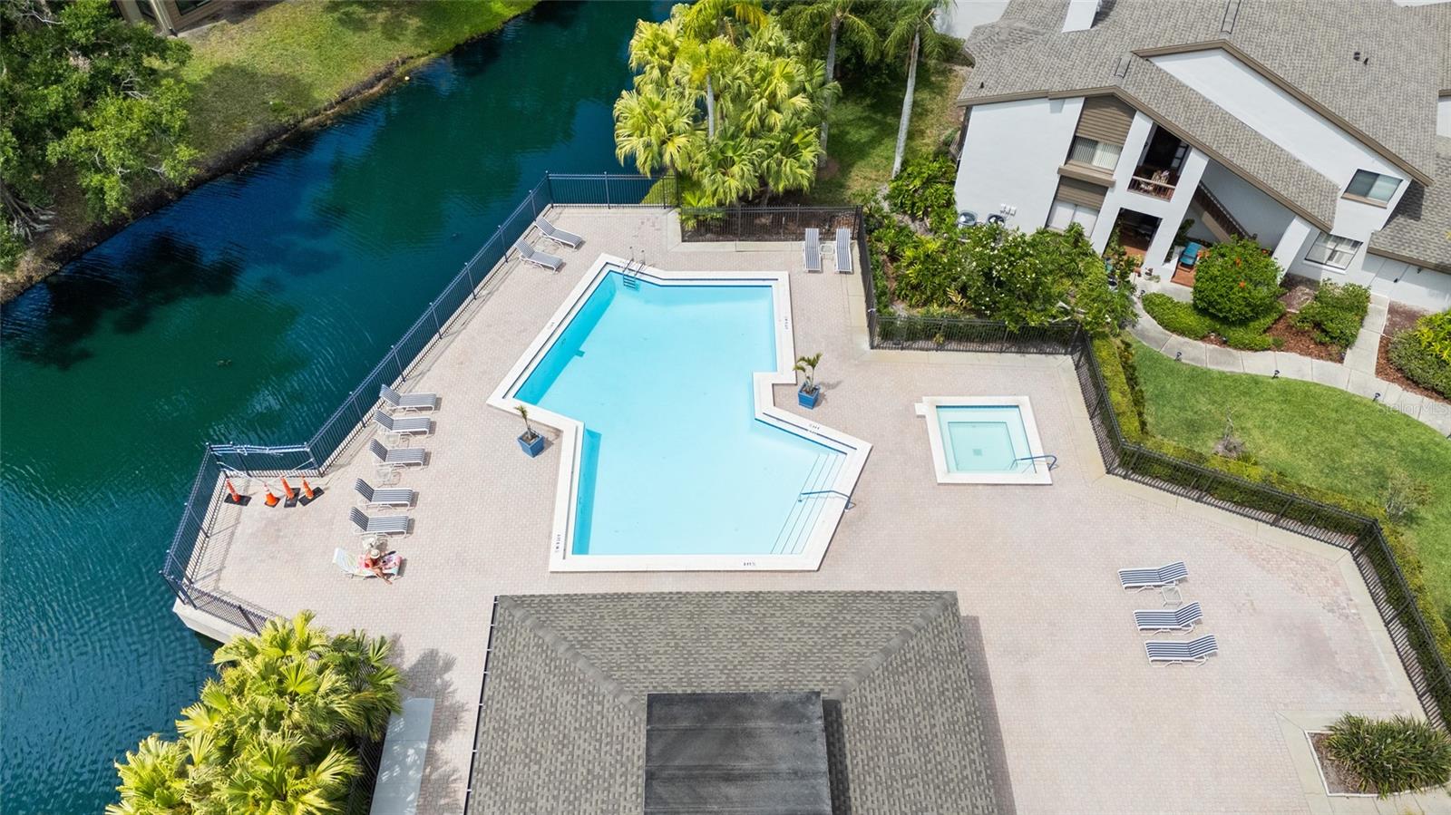 LANDMARK OAKS CONDO - Residential
