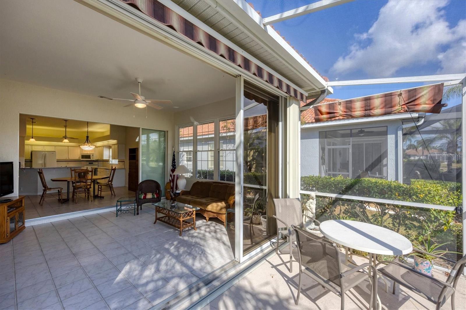 PELICAN POINTE GOLF & COUNTRY CLUB - Residential