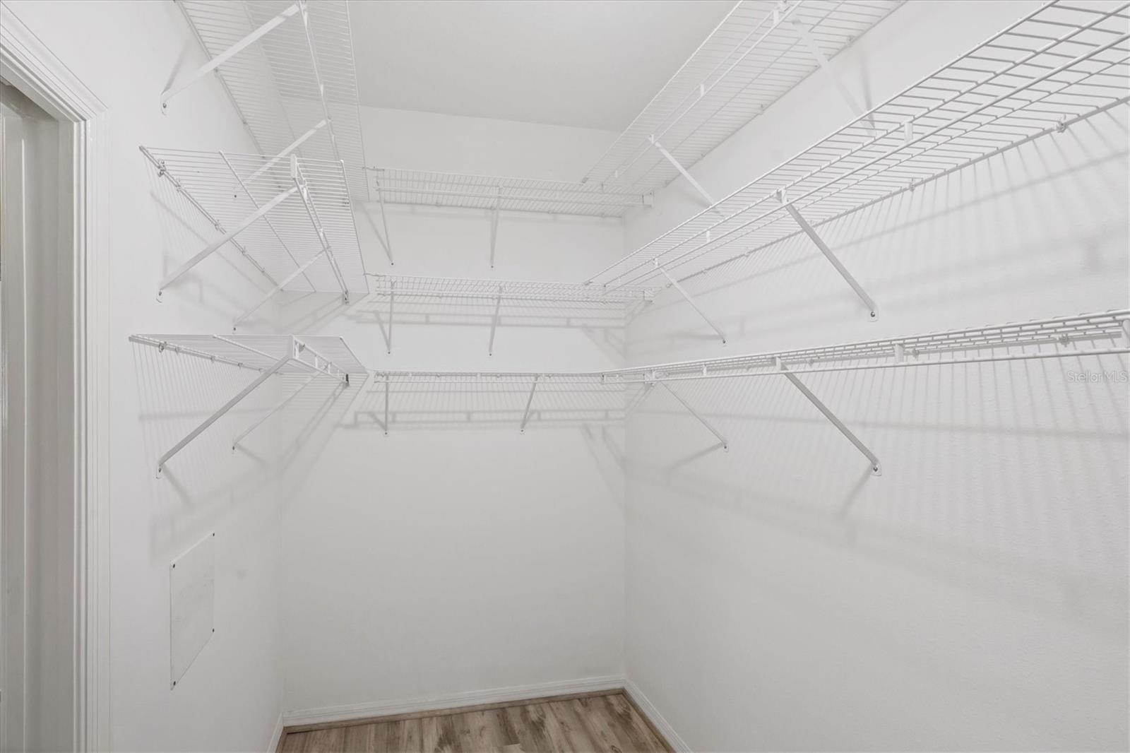 PELICAN POINTE GOLF & COUNTRY CLUB - Residential