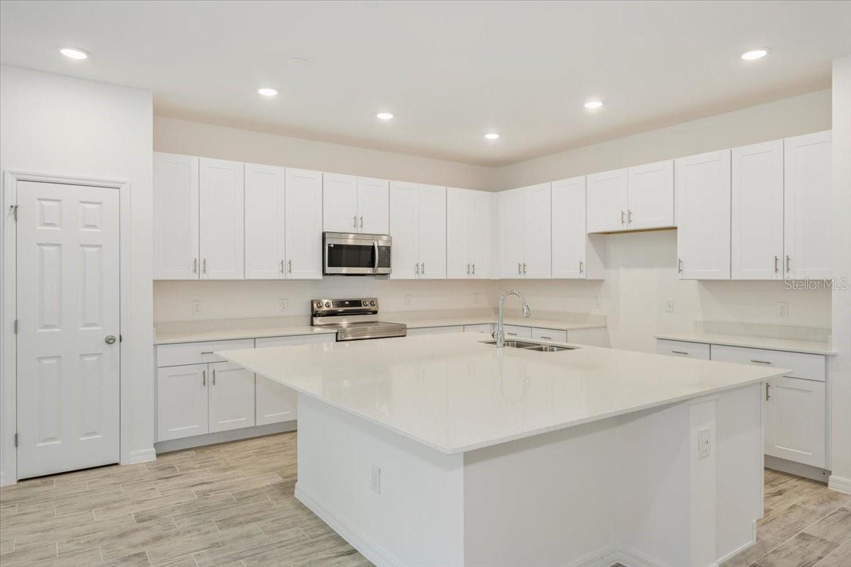 2500 RAGHAV TRAIL CIRCLE