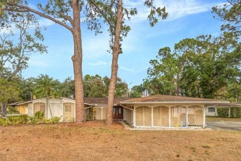 Photo of 8306 W Forest Circle, Tampa, FL 33615 (MLS # TB8453193)
