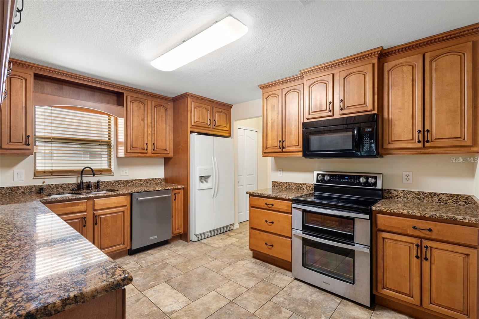 317 OAK FERN CIRCLE