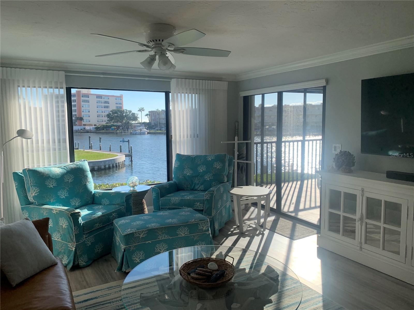 MOORINGS - Residential Lease