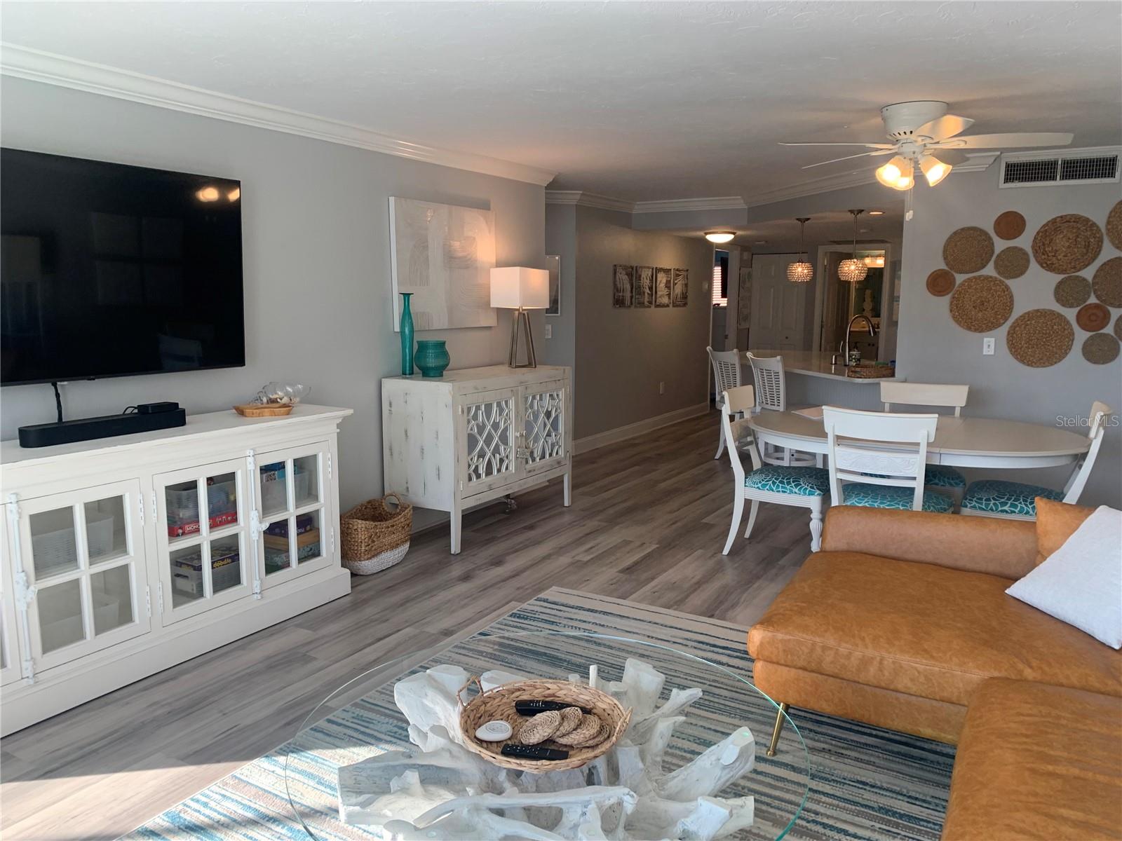 MOORINGS - Residential Lease