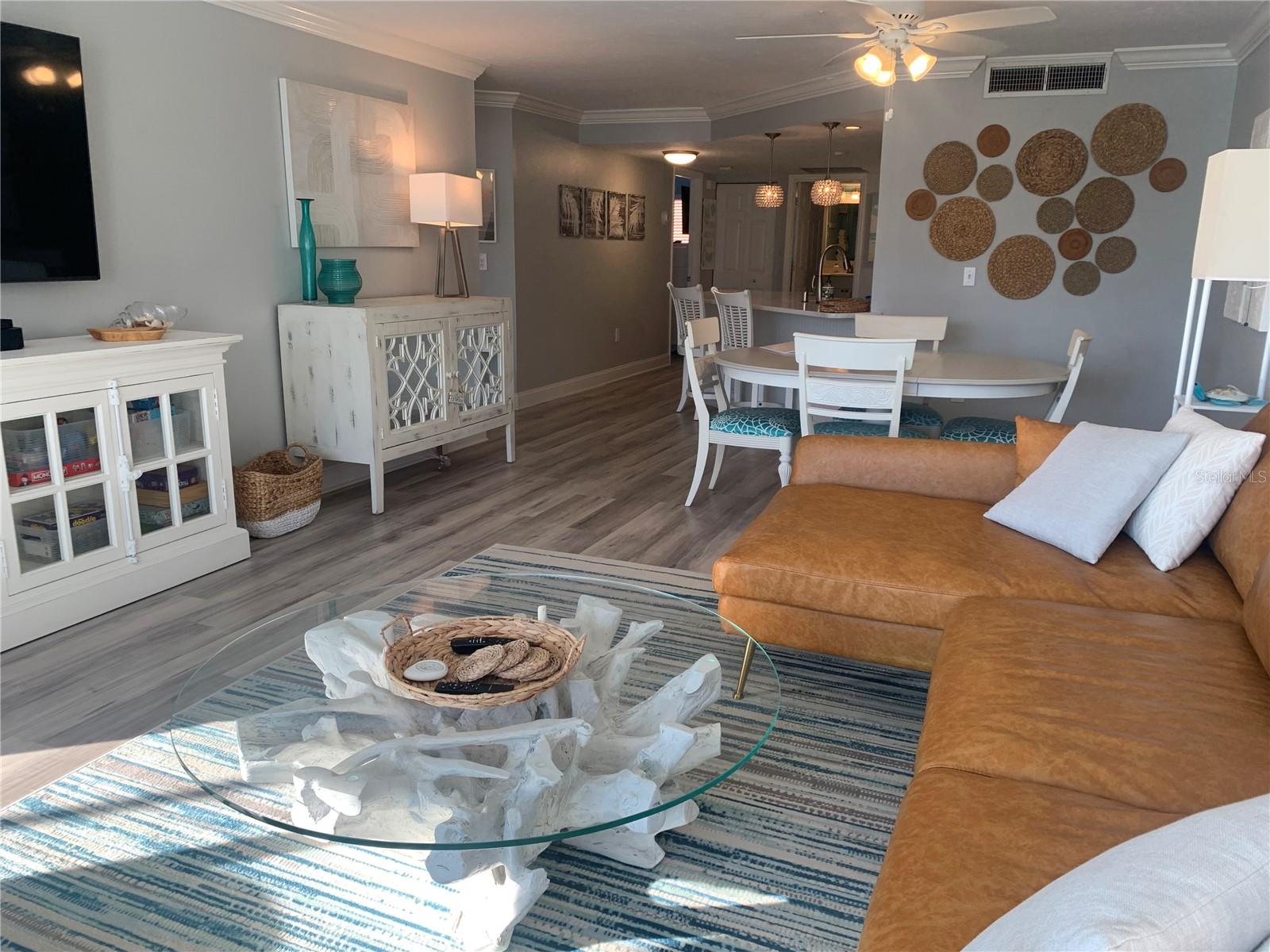 MOORINGS - Residential Lease