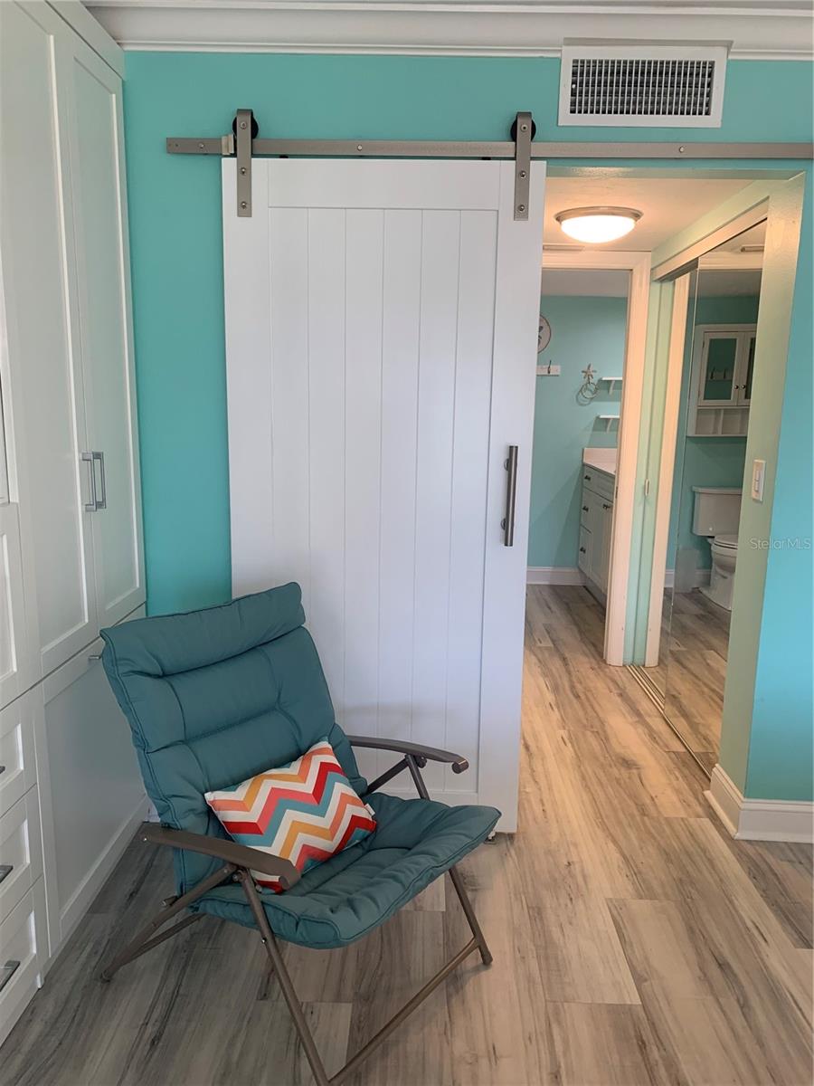 MOORINGS - Residential Lease