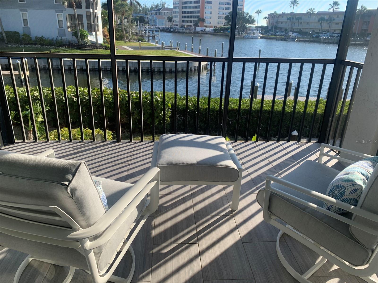 MOORINGS - Residential Lease